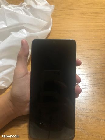Tres bon telephone de la tcl