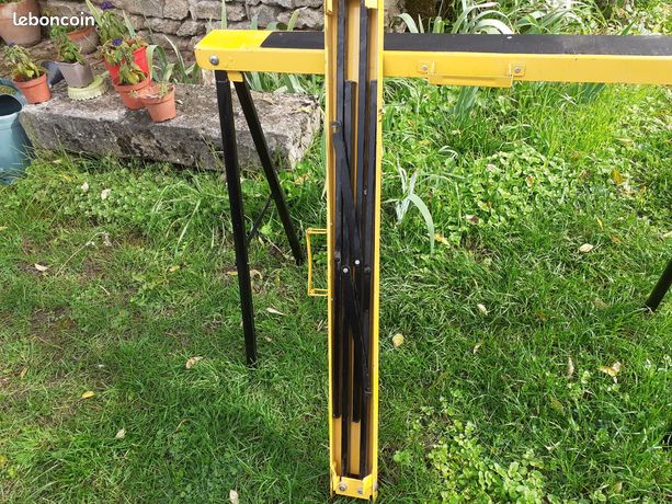 Tréteaux acier pieds repliables