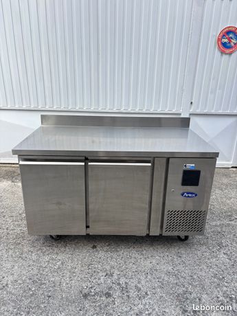 Ttc – table réfrigérée négative 2 portes atosa sur roulettes – occasion révisée et garantie