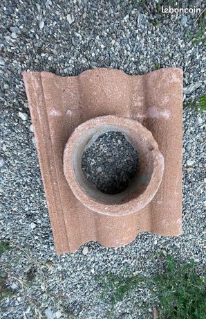 Tuile à douille Redland