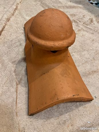 Tuile canal à douille VMC