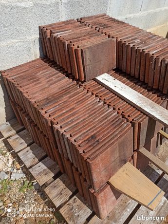 Tuile plate térreal