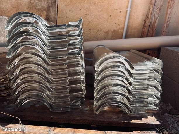 Tuiles romanes verre