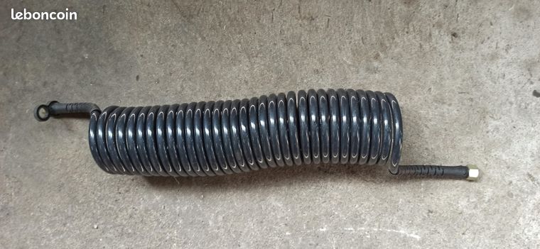 Tuyau pneumatique spiralé