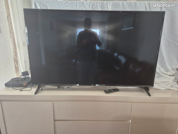 Tv lg 140CM 4K