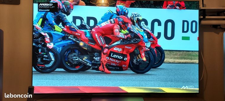 TV LG OLED EVO 77C3 195 cms Excellent état