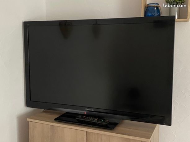 Tv panasonic 106 cm 42 pouces non connectee
