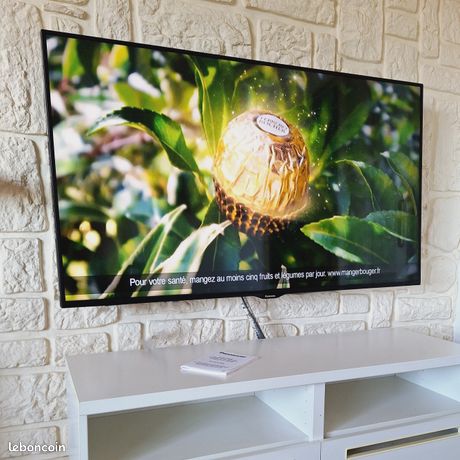 TV Panasonic TX-55CX300E / 4K UHD LED / 55" 140cm