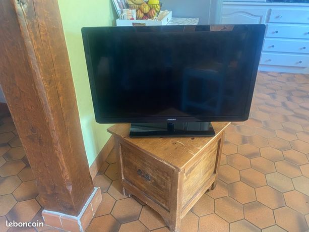 TV Philips 81cm
