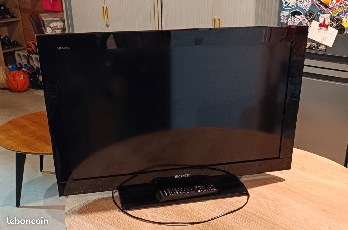 Tv Sony bravia 70cm