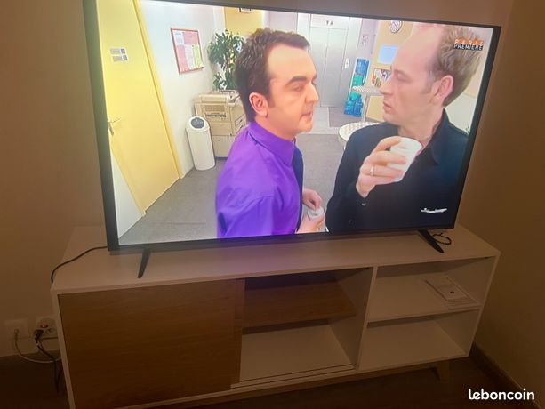Tv tcl 140cm +Meuble tv