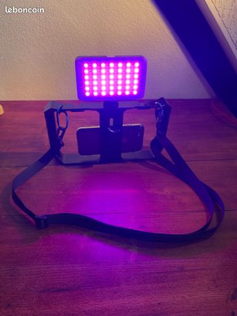 Ulanzi U Rig Pro Cage vidéo professionnelle pour Smartphone + Lumière LED RGB et sangle