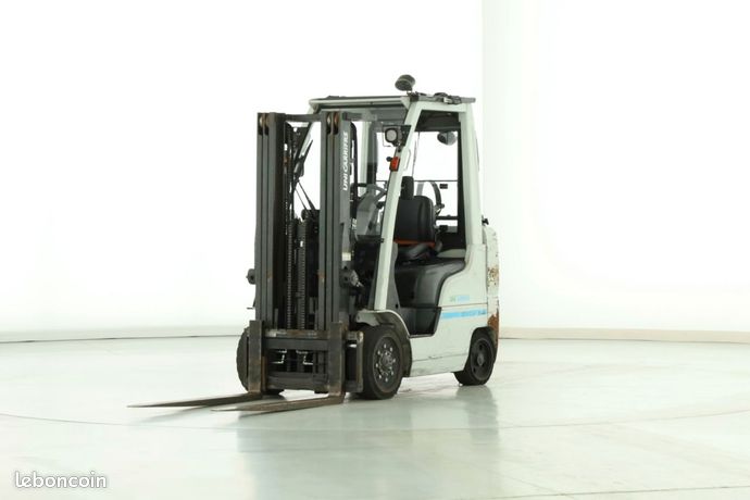UniCarriers Chariot élévateur Gaz 2500kg