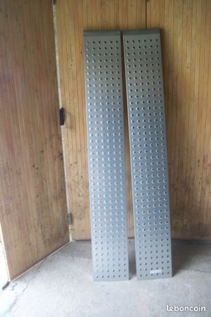 URGENT 2 rampes de chargement neuves jamais servi voir photo idéal pour quad scooter moto tracteur tondeuse etc