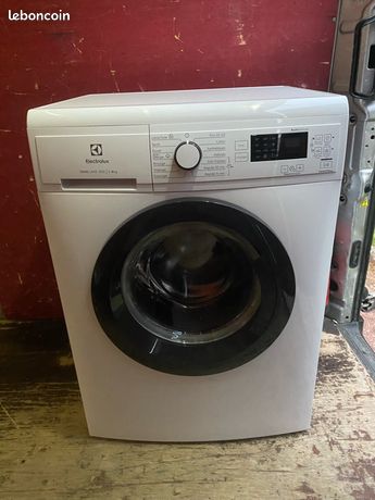 Lave-linge Hublot noir ELECTROLUX 8kg