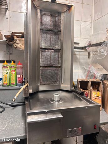 Urgent Machine a kébab