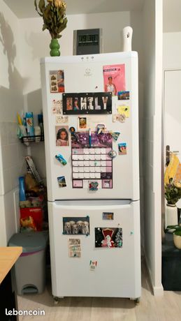 Urgent réfrigérateur congélateur Indesit