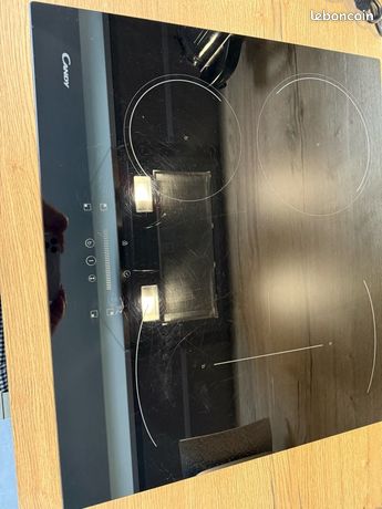 Urgent vend plaque à induction