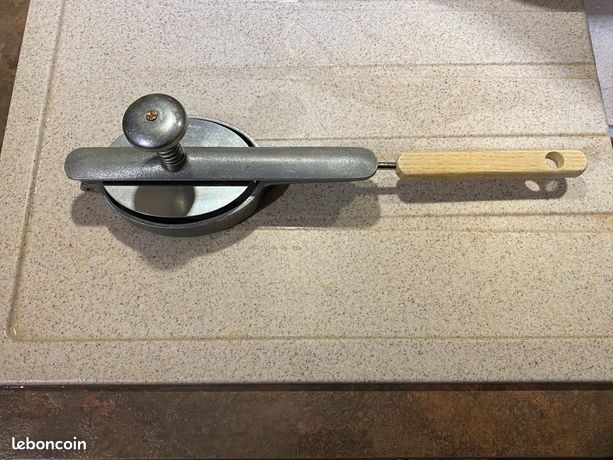 Ustensile pour steack hache