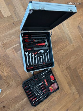VALISE A OUTILS 200 pieces