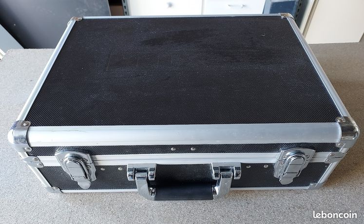Valise à outils ou autre en alliage d'aluminum VIDE