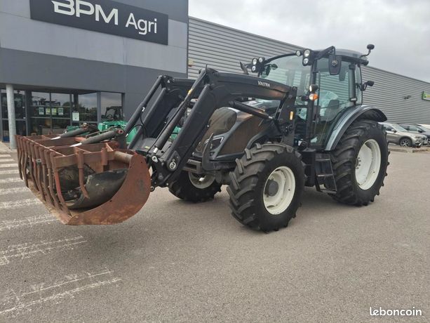 Valtra A104
