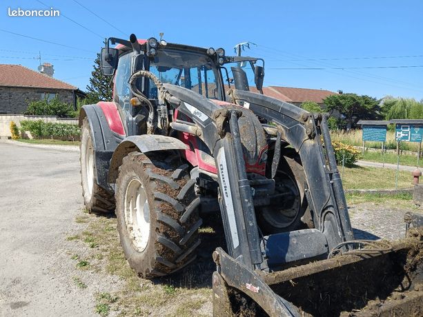 Valtra N134A