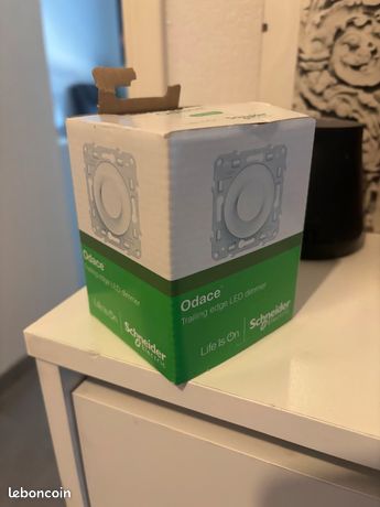 Variateur LED Schneider Odace S520519