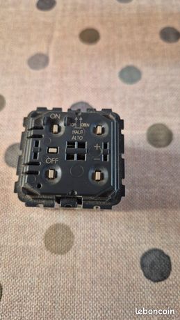 Variateur Legrand Céliane 067083