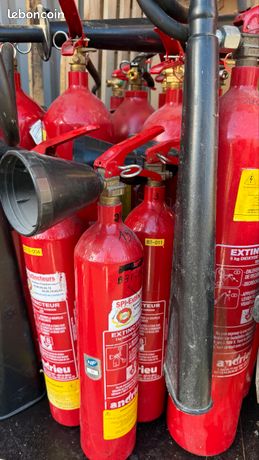 Vds extincteurs co2
