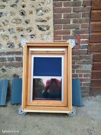 Velux 70x48 proche CK01