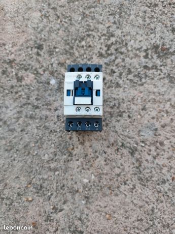 Vend cond contacteur LC1D12