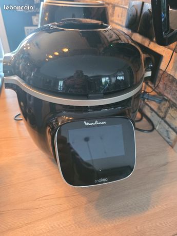 Vend cookeo touche wifi et un air fryer