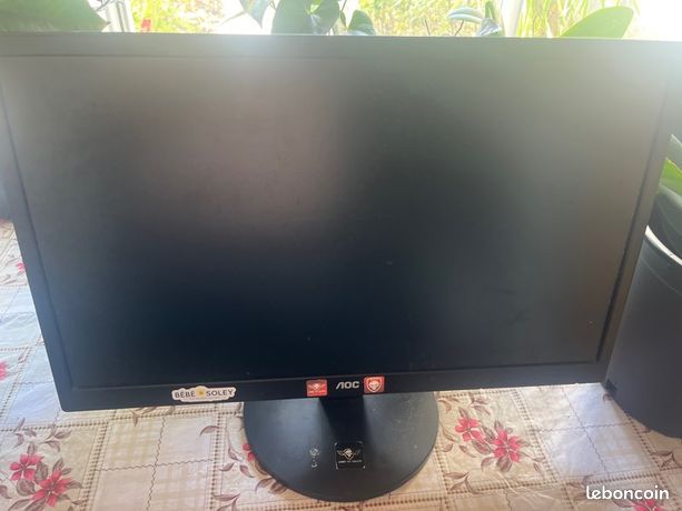 Vend Écran ordi fixe