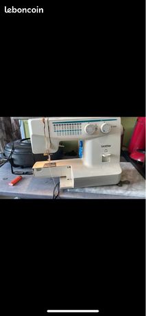 Vend machine a coudre