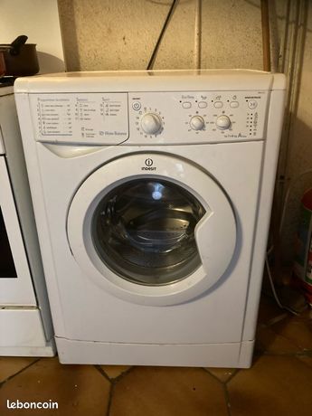 Vend Machine à laver Indesit