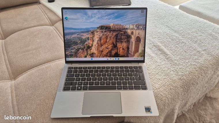 Vend ordinateur portable dell