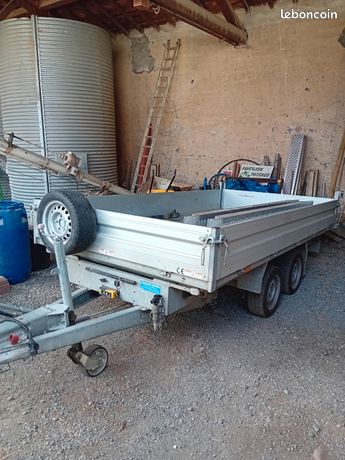 Vend remorque tribenne Humbaur
