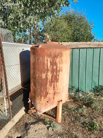 Vend silo à grain / cuve