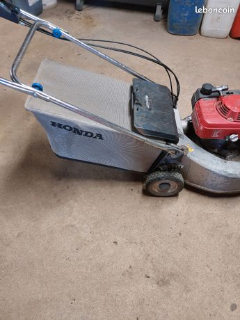 Vend tondeuse honda