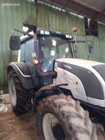 Vend tracteur valtra