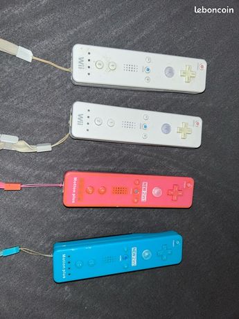 Vends console Nintendo Wii complète + accessoires et jeux