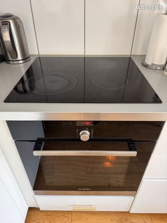 Vends ensemble Four, plaques de cuisson et lave vaisselle Bosch