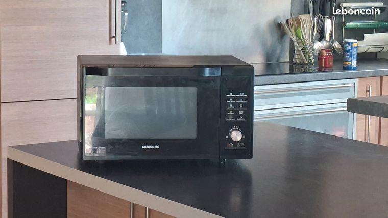 Four Samsung mixte micro-ondes four classique s