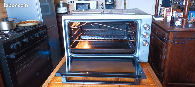 Vends grand four posable