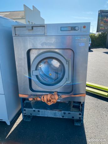 Vends matériels pour pressing ou blanchisserie