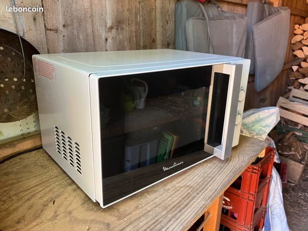 micro-ondes 1450W Electrolux