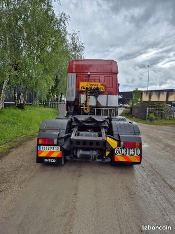Vends tracteur iveco avec porte engins nooteboom