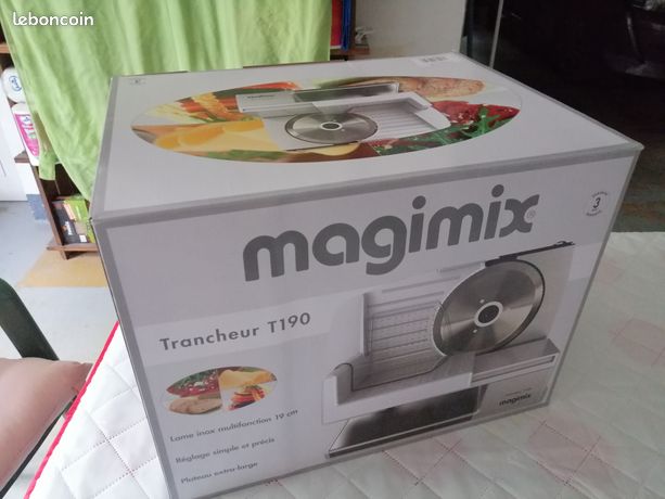 Vends Trancheur électrique neuf