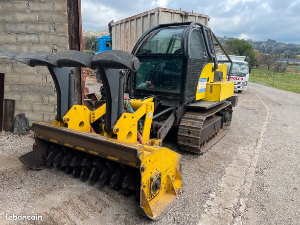 Vends unac 160c avec broyeur marteaux fixe